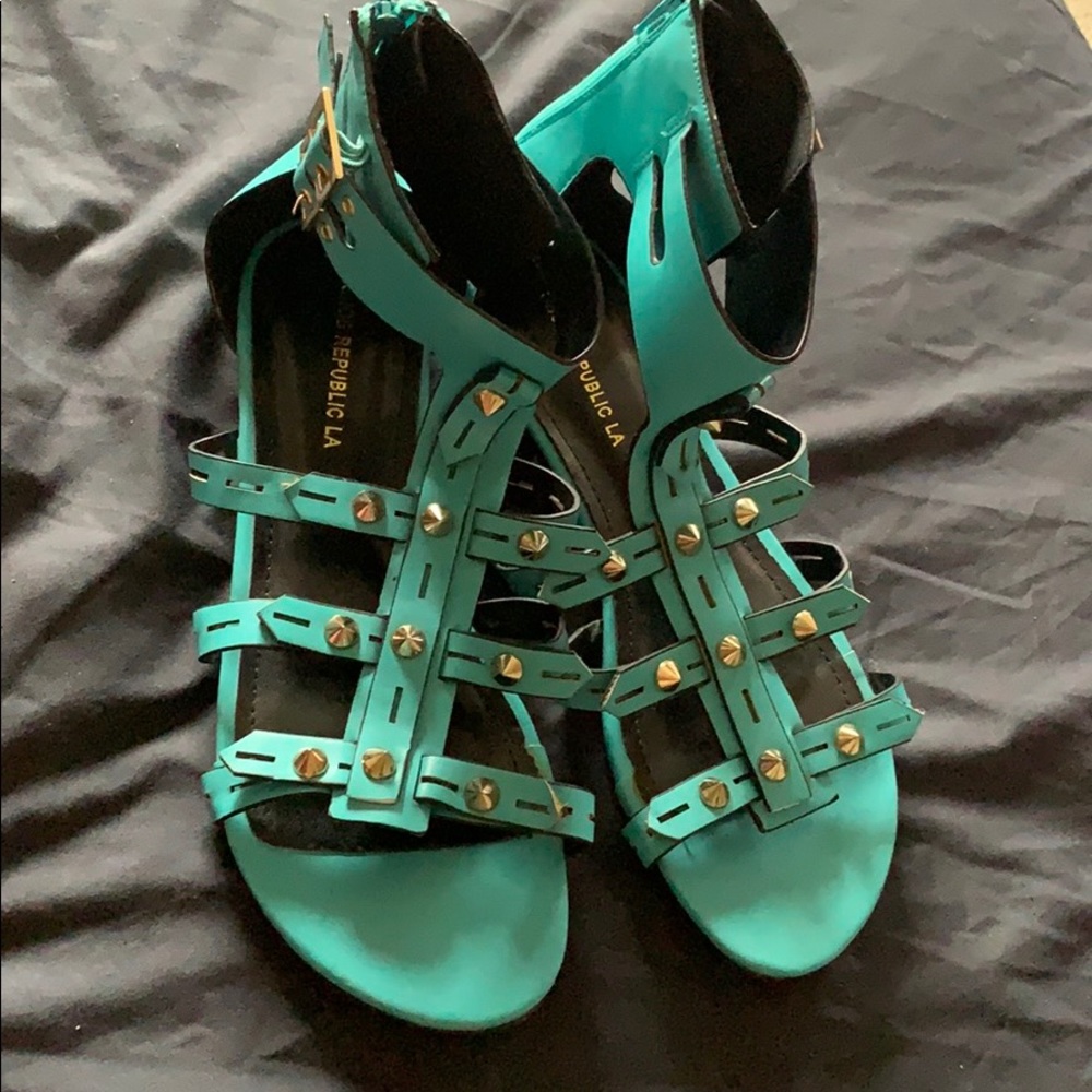 Sandals - Picture 2 of 2
